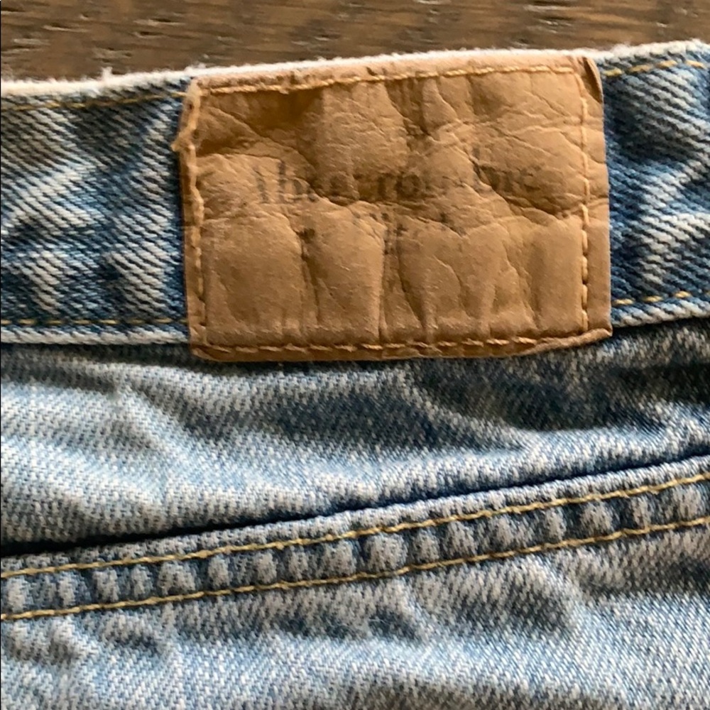 Jeans - Picture 3 of 4